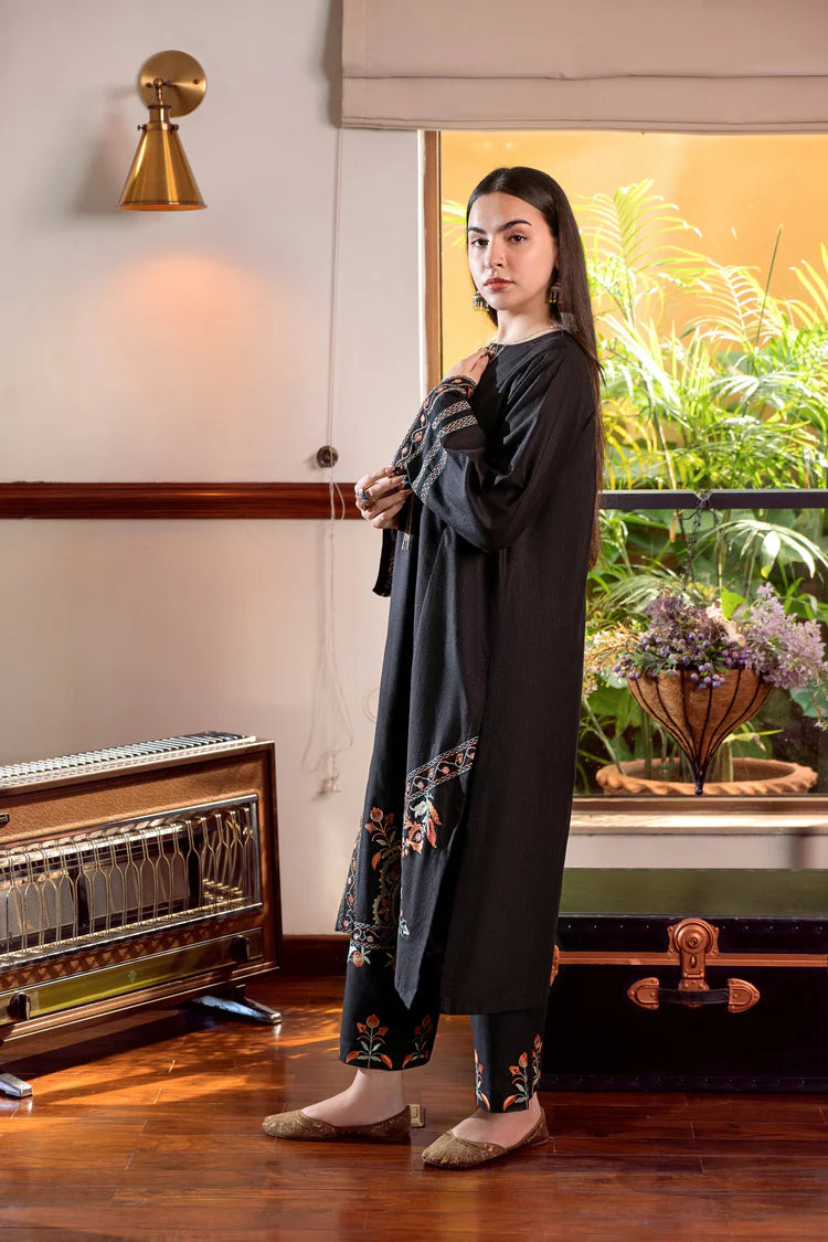 URGE-2PC LAWN EMBROIDERED SHIRT WITH EMBROIDRED TROUSER-BIC-209